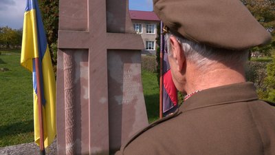 Дитинство у підпіллі. Історія 8-річного зв'язкового УПА з Івано-Франківщини Івана Палагіцького Дитинство у підпіллі. Історія 8-річного зв'язкового УПА з Івано-Франківщини Івана Палагіцького
