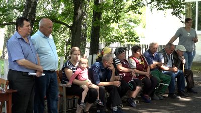 У Ружинській громаді на Житомирщині люди проти перейменування села У Ружинській громаді на Житомирщині люди проти перейменування села