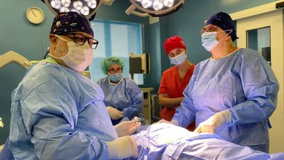 Львівські медики разом з італійським хірургом наростили шкіру на стопу 13-річного хлопчика