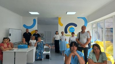 У Житомирі відкрили перший в Україні тренінгово-ресурсний центр У Житомирі відкрили перший в Україні тренінгово-ресурсний центр