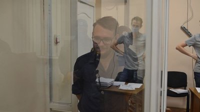 Лідера Одеського осередку "Традиції і порядку" відправили під цілодобовий домашній арешт Лідера Одеського осередку "Традиції і порядку" відправили під цілодобовий домашній арешт