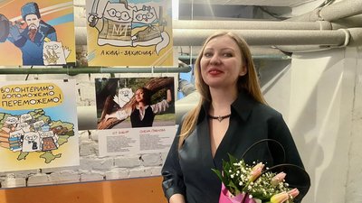 "Котики Перемоги" в театрі ляльок, щоб підтримати ЗСУ: в Рівному діє перша виставка Кота Інжира "Котики Перемоги" в театрі ляльок, щоб підтримати ЗСУ: в Рівному діє перша виставка Кота Інжира