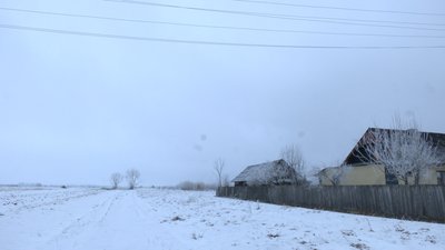 Громада на Прикарпатті звернеться до уряду, щоб відселити людей через просідання ґрунту Громада на Прикарпатті звернеться до уряду, щоб відселити людей через просідання ґрунту