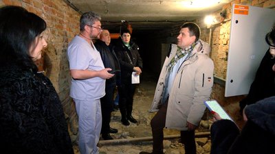 Відновлювальна енергетика: на вінницьких медзакладах встановлюють сонячні панелі Відновлювальна енергетика: на вінницьких медзакладах встановлюють сонячні панелі