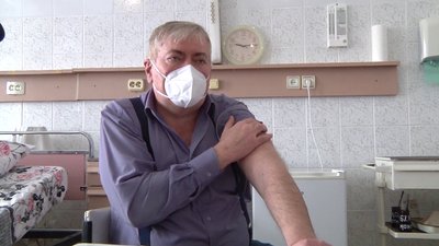 У Херсоні триває вакцинація медиків від COVID-19 У Херсоні триває вакцинація медиків від COVID-19