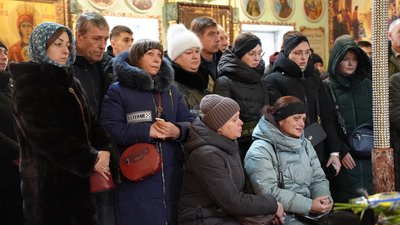 В Сумах поховали з двох захисників України В Сумах поховали з двох захисників України
