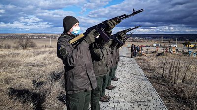 На Одещині попрощалися з гвардійцем, який загинув під час стрілянини у Дніпрі На Одещині попрощалися з гвардійцем, який загинув під час стрілянини у Дніпрі
