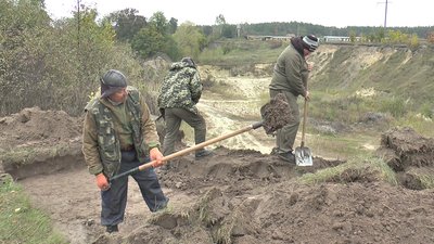 Поблизу Котельви шукають залишки господарства, яке там було за часів скіфського часу Поблизу Котельви шукають залишки господарства, яке там було за часів скіфського часу