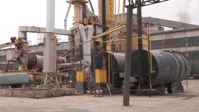У Рівному запустили асфальтний завод. Як він працює У Рівному запустили асфальтний завод. Як він працює