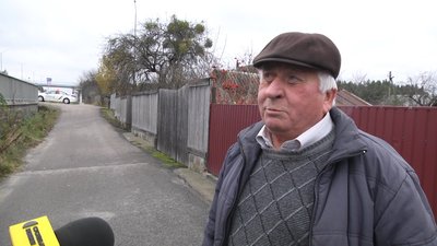 У селі Березівка після смертельної ДТП місцеві жителі продовжують переходити трасу Київ — Чоп у невстановленому місці У селі Березівка після смертельної ДТП місцеві жителі продовжують переходити трасу Київ — Чоп у невстановленому місці