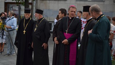 День Незалежності у Житомирі: в центрі міста провели патріотичну ходу День Незалежності у Житомирі: в центрі міста провели патріотичну ходу