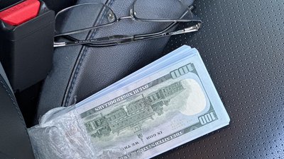 В Одесі затримали лікаря за підозрою у вимаганні $7500 за оформлення інвалідності В Одесі затримали лікаря за підозрою у вимаганні $7500 за оформлення інвалідності