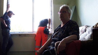 В Овручі на Житомирщині триває відновлення пошкоджених внаслідок авіаударів будинків