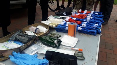 У Сумах велосипедисти збирали кошти на аптечки для військових У Сумах велосипедисти збирали кошти на аптечки для військових