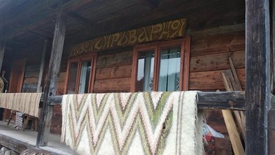 Випускники однієї зі шкіл Житомирщини замінили традиційний випускний бал підйомом на Говерлу Випускники однієї зі шкіл Житомирщини замінили традиційний випускний бал підйомом на Говерлу