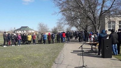 Агрофірма "Білозерський" на Херсонщині: жителі навколишніх сіл вимагають розпаювання землі