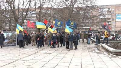 У Запоріжжі до Дня українського добровольця провели автопробіг У Запоріжжі до Дня українського добровольця провели автопробіг