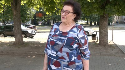 Лучани скаржать на низький тиск води