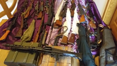 Польські правоохоронці затримали контрабандистів, які постачали зброю в Україну
