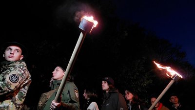 Смолоскипна хода у Холодному Яру Смолоскипна хода у Холодному Яру