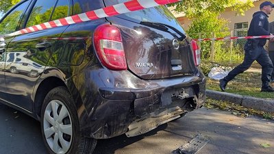 У центрі Миколаєва зіткнулися мікроавтобус і два легковики У центрі Миколаєва зіткнулися мікроавтобус і два легковики