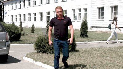 Пораненого вилами поліцейського з Рівненщини ушпиталили. Він розповів свою версію