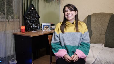 Наздоганяють шкільну програму та відвідують гуртки. Як на Буковині працює патронатна сім’я