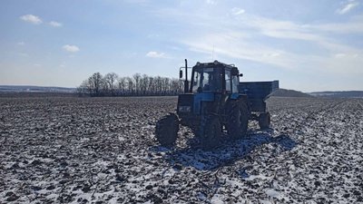 Аграрії Черкащини налаштовані сіяти сільгоспкультури і допомагати армії Аграрії Черкащини налаштовані сіяти сільгоспкультури і допомагати армії