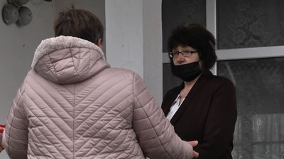 "Не стрималася": вчителька з Волині розповіла чому підняла руку на дев'ятикласника "Не стрималася": вчителька з Волині розповіла чому підняла руку на дев'ятикласника