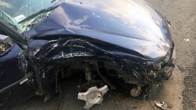 Через ДТП на Донеччині до лікарні ушпиталили 2 дітей та 6 дорослих. ФОТО Через ДТП на Донеччині до лікарні ушпиталили 2 дітей та 6 дорослих. ФОТО