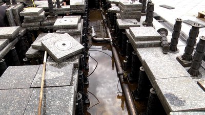 Більше 10 тисяч гривень витратять на ремонт фонтану, що на вулиці Михайлівській у Житомирі Більше 10 тисяч гривень витратять на ремонт фонтану, що на вулиці Михайлівській у Житомирі