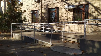 Наскільки пункти вакцинації у Миколаєві доступні для людей на візках Наскільки пункти вакцинації у Миколаєві доступні для людей на візках