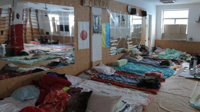 "Люди згорали в будинках заживо", — з Маріуполя до Вінниці евакуювали жіночу збірну
