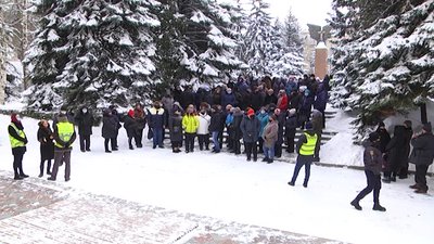 Торговці з ярмарку прийшли під Рівнераду. Чого хотіли й про що домовились Торговці з ярмарку прийшли під Рівнераду. Чого хотіли й про що домовились