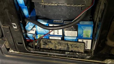 Півтисячі пачок сигарет: закарпатські прикордонники затримали іноземця за контрабанду