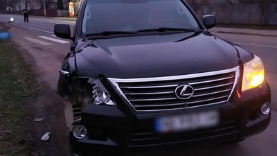 На Прикарпатті під колесами авто загинув пішохід На Прикарпатті під колесами авто загинув пішохід