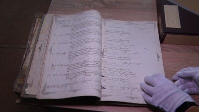 Оцифрують та розмістять на сайті: Держархів Луганщини відреставрує метричні книги 19-го століття Оцифрують та розмістять на сайті: Держархів Луганщини відреставрує метричні книги 19-го століття