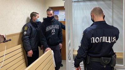 Напад на автобус ОПЗЖ під Харковом: суд почав відпускати з-під варти затриманих