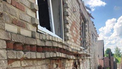Російські військові обстріляли три села на Золочівщині: пошкоджені будинки Російські військові обстріляли три села на Золочівщині: пошкоджені будинки