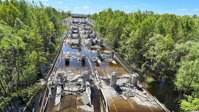 Кирило Тимошенко розповів про строки відбудови автомобільного мосту у Чернігові