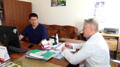 У Романівській лікарні на Житомирщині почав працювати лікар-хірург із Маріуполя У Романівській лікарні на Житомирщині почав працювати лікар-хірург із Маріуполя