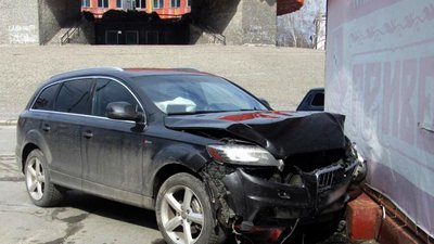 На Хмельниччині водійка позашляховика спричинила потрійне ДТП. Одна людина загинула