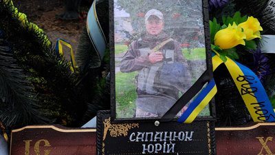 У Кропивницькому попрощалися з трьома захисниками У Кропивницькому попрощалися з трьома захисниками