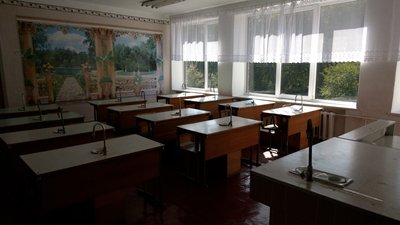 "Руки скучили за крейдою": як на прикордонні Чернігівщини вчителі проводять уроки "Руки скучили за крейдою": як на прикордонні Чернігівщини вчителі проводять уроки