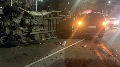 У Житомирі сталася ДТП – зіштовхнулися два мікроавтобуси, один перекинувся У Житомирі сталася ДТП – зіштовхнулися два мікроавтобуси, один перекинувся