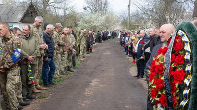 Житомирщина прощається зі своїми героями-оборонцями Житомирщина прощається зі своїми героями-оборонцями