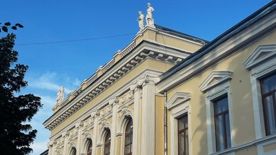Школа 4 Чернівці Школа 4 Чернівці