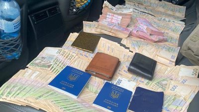 7500 доларів з людини. Жителя Київської області затримали за організацію вивезення чоловіків призовного віку в Угорщину