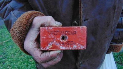 У місті на Черкащині чоловік гуляв із тротиловою шашкою. Його затримали