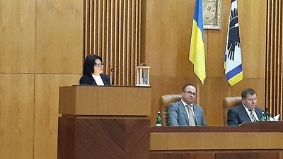 Уряд спрямував 11,7 мільйона гривень дотацій на виплату зарплати прикарпатським медикам Уряд спрямував 11,7 мільйона гривень дотацій на виплату зарплати прикарпатським медикам